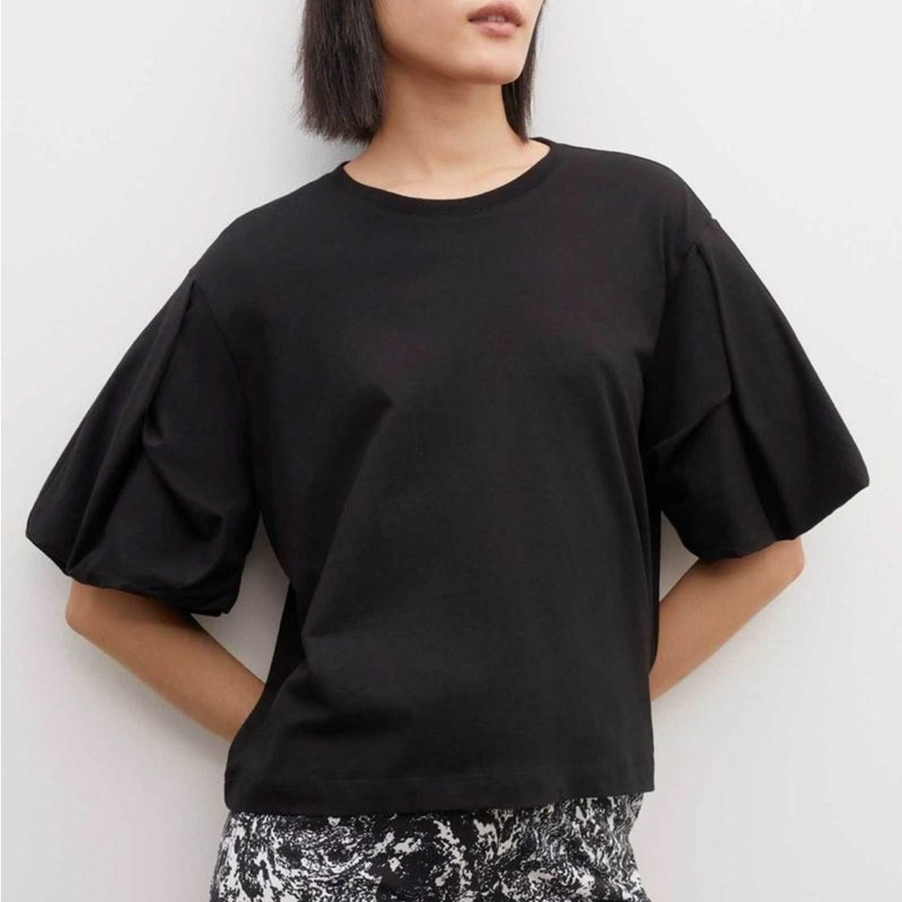 Designer Kowtow Origami Boxed Tee in size Small